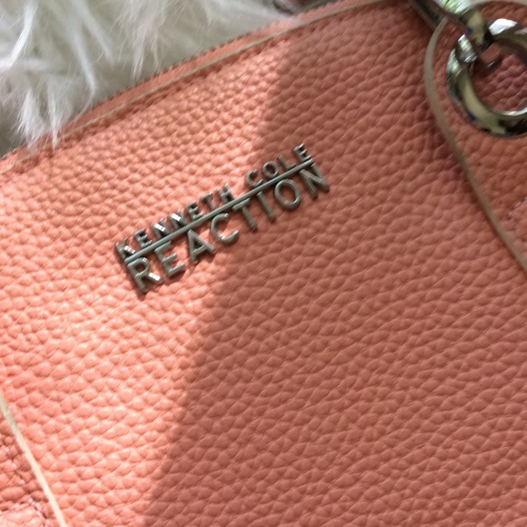 Kenneth Cole Reaction bag 🧡 - Picture 3 of 5